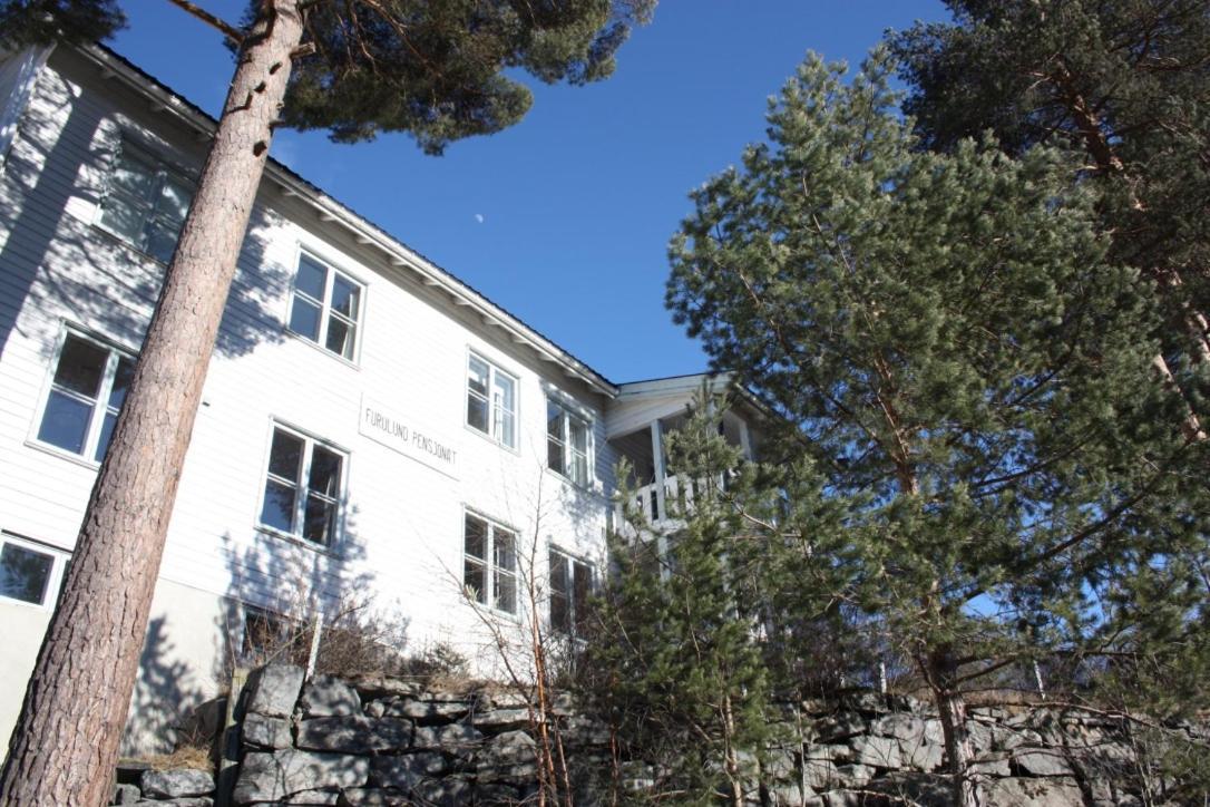 Furulund Pensjonat Ron Exterior photo